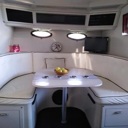 Botel L Ile Sur